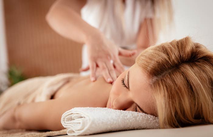 Shoulders Massage